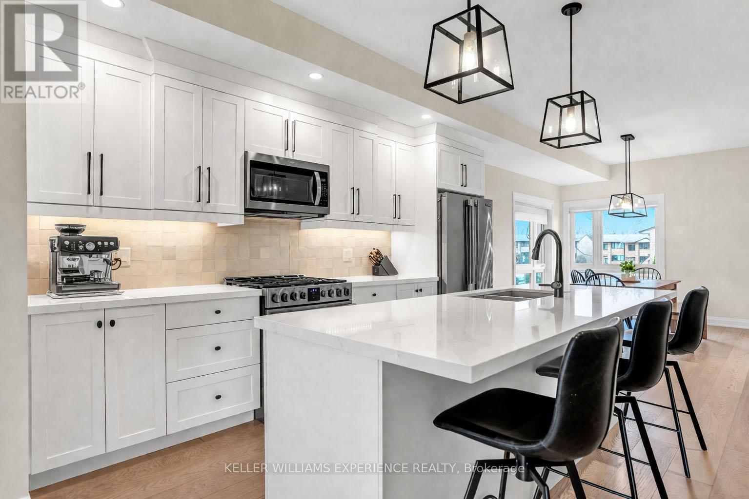 86 Clapperton Street, Barrie (Codrington), Ontario  L4M 3G2 - Photo 4 - S13056608