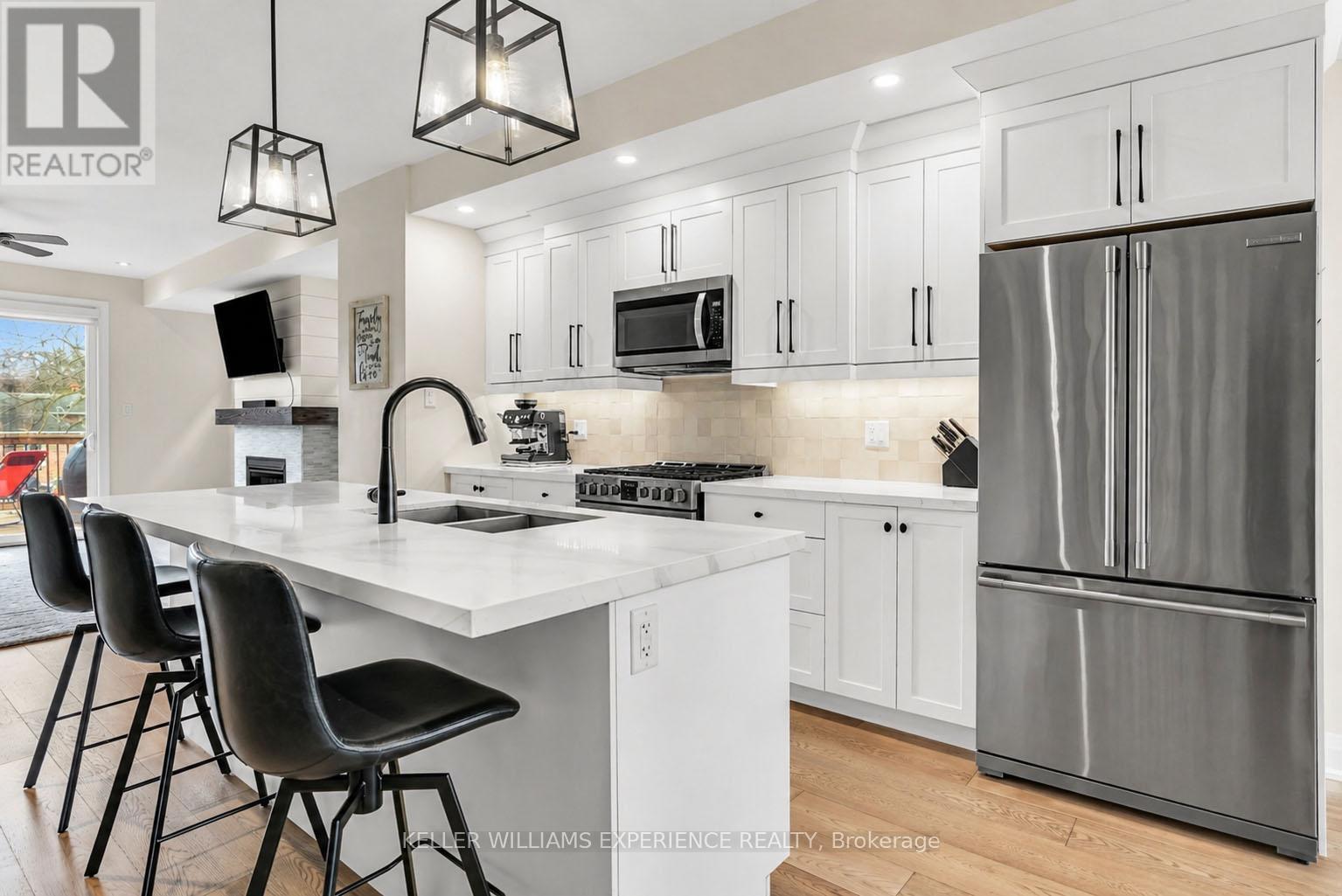 86 Clapperton Street, Barrie (Codrington), Ontario  L4M 3G2 - Photo 7 - S13056608