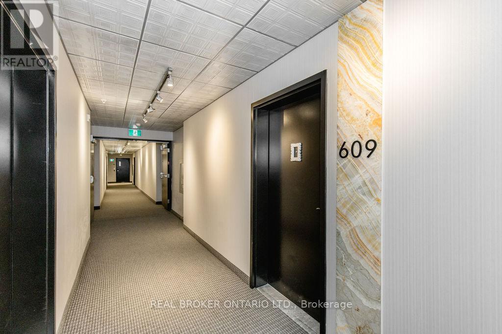 609 - 304 Essa Road, Barrie, Ontario  L9J 0H4 - Photo 3 - S13056618