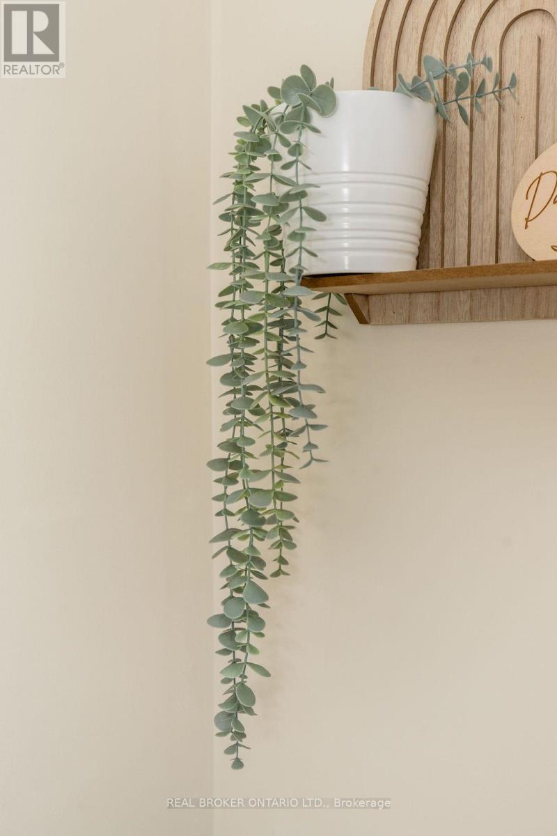 609 - 304 Essa Road, Barrie, Ontario  L9J 0H4 - Photo 36 - S13056618