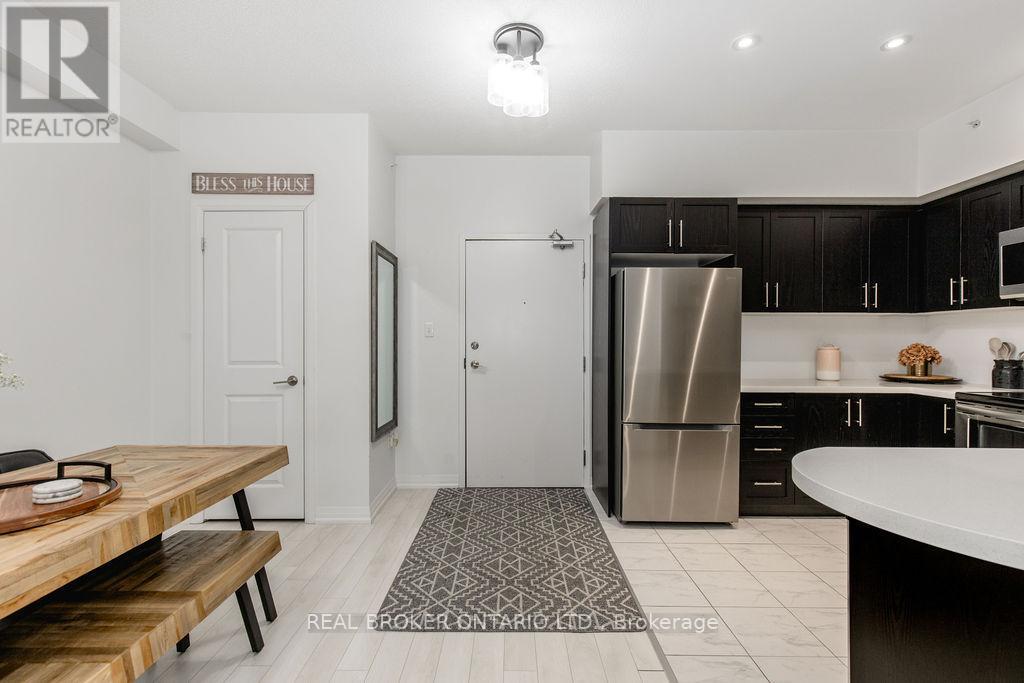 609 - 304 Essa Road, Barrie, Ontario  L9J 0H4 - Photo 5 - S13056618