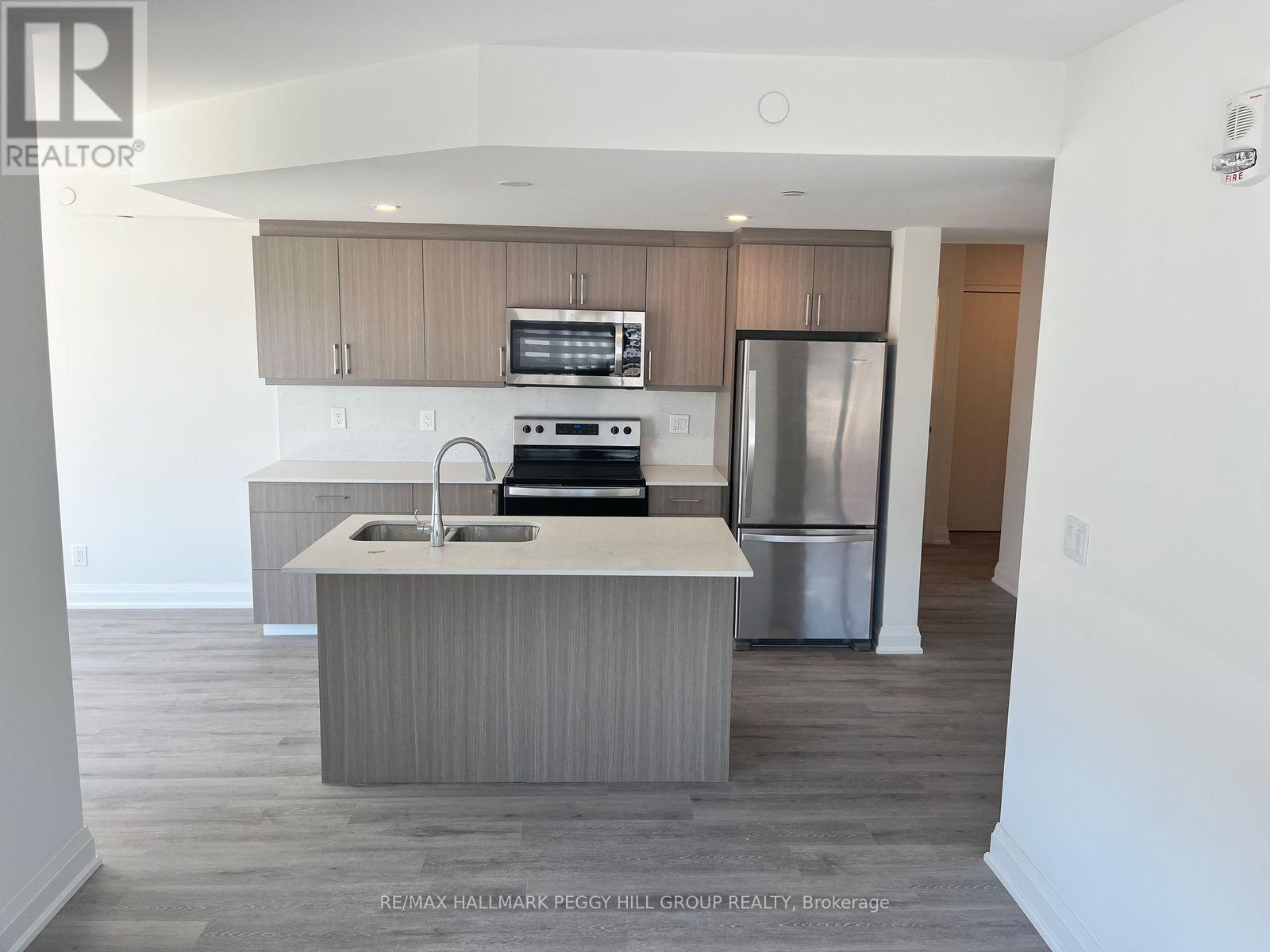 612 - 58 Lakeside Terrace, Barrie (Little Lake), Ontario  L4M 0L5 - Photo 2 - S13056650