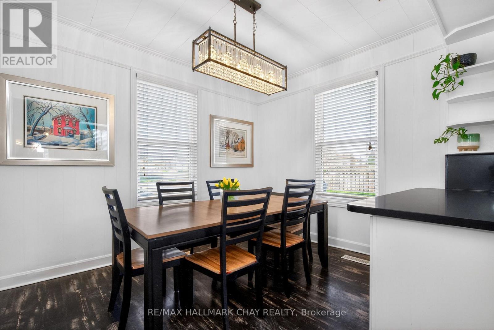 19 Yonge Street S, Springwater, Ontario  L0L 1P0 - Photo 13 - S13056710