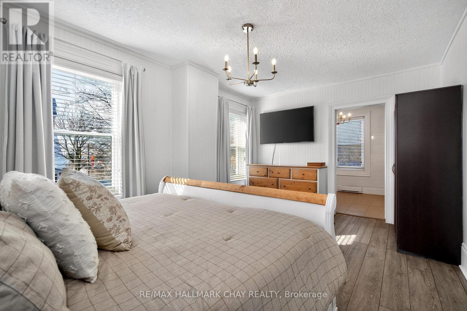 19 Yonge Street S, Springwater, Ontario  L0L 1P0 - Photo 25 - S13056710