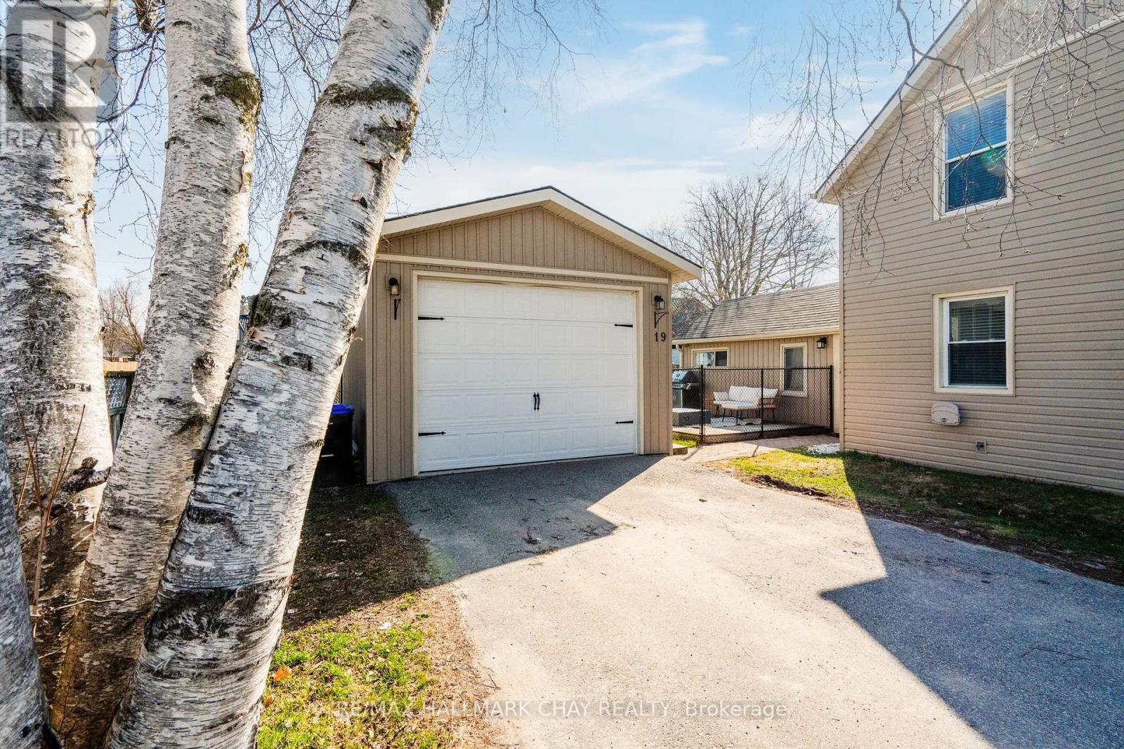 19 Yonge Street S, Springwater, Ontario  L0L 1P0 - Photo 38 - S13056710