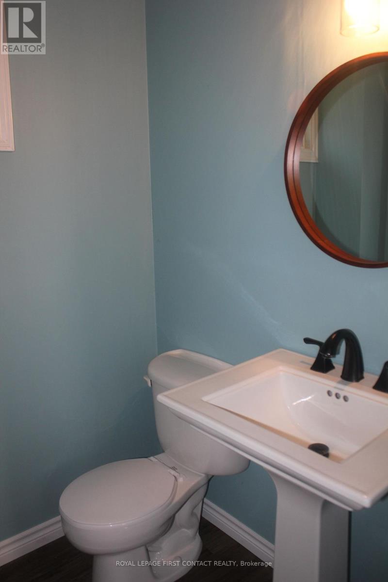 16 Rosenfeld Drive, Barrie (Grove East), Ontario  L4M 5X1 - Photo 15 - S13056874