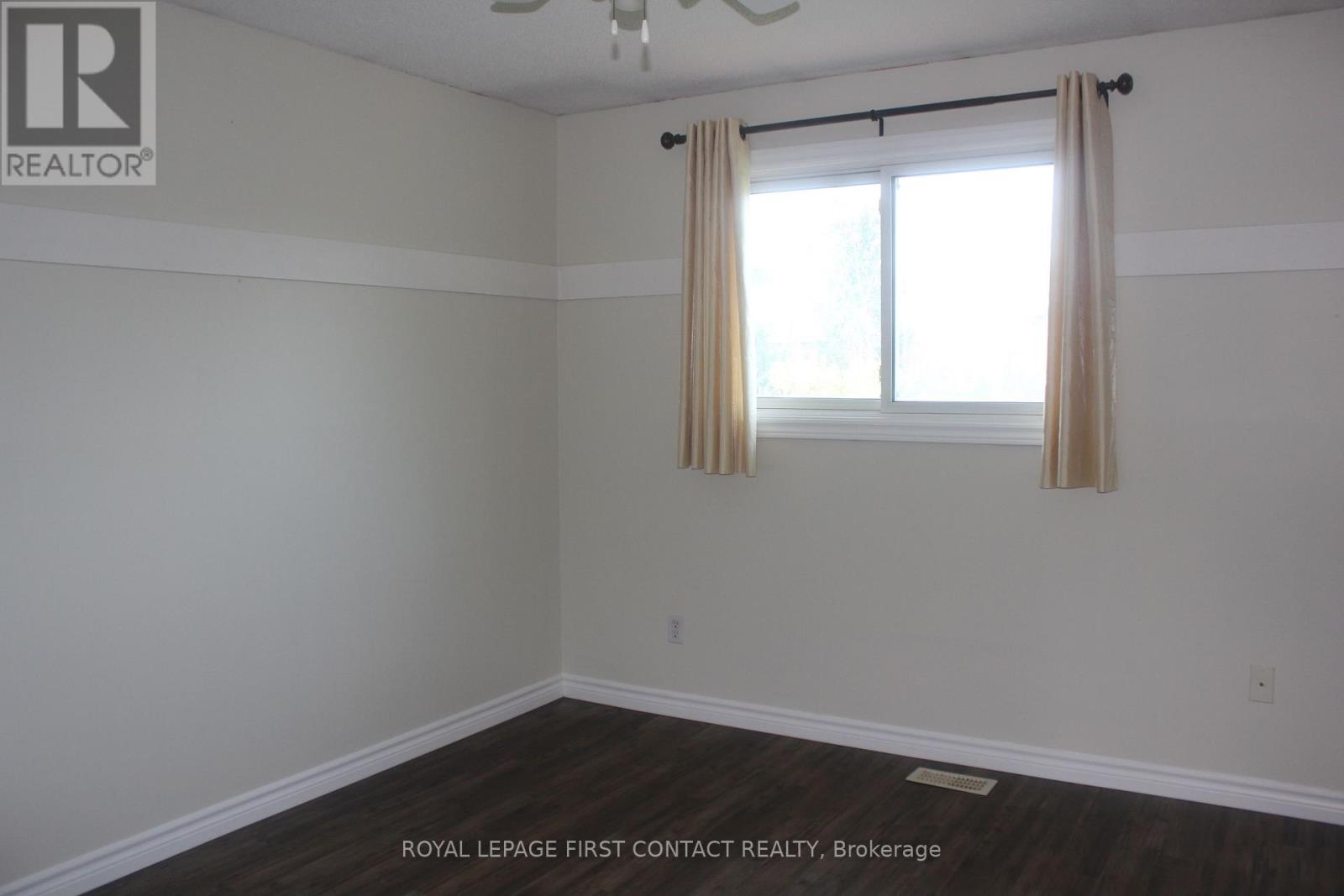 16 Rosenfeld Drive, Barrie (Grove East), Ontario  L4M 5X1 - Photo 21 - S13056874