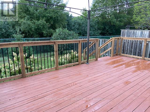 16 Rosenfeld Drive, Barrie (Grove East), Ontario  L4M 5X1 - Photo 27 - S13056874