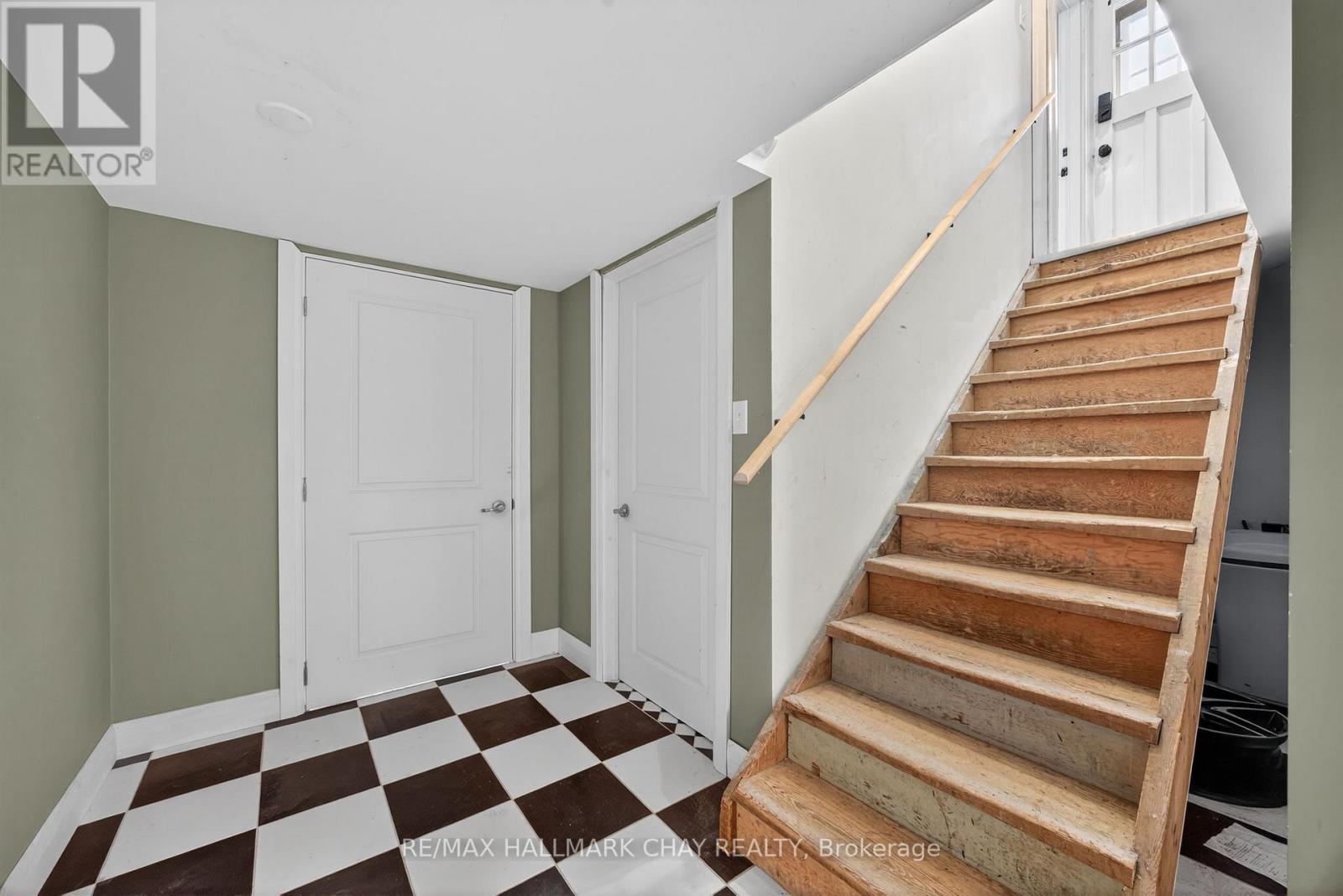 68 Drury Lane, Barrie (Wellington), Ontario  L4M 3C8 - Photo 20 - S13056936