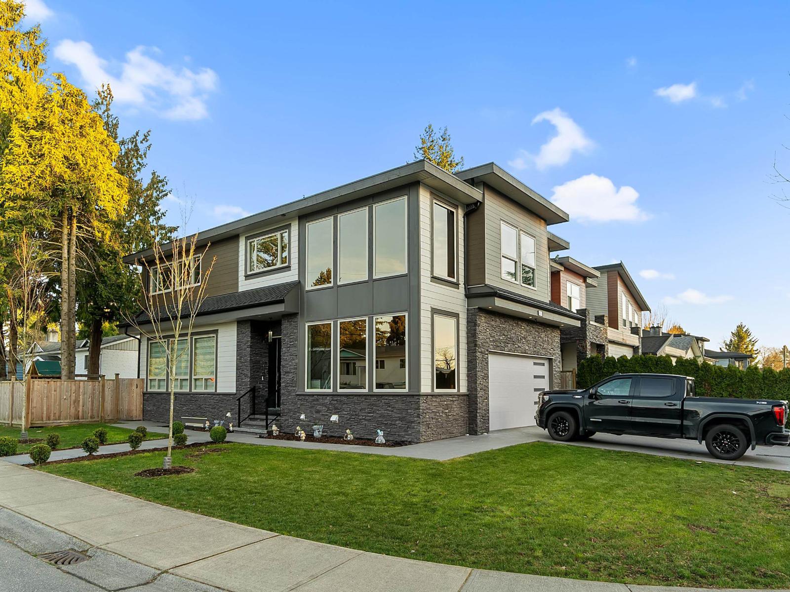 8144 116a Street, Delta, British Columbia  V4C 5Y8 - Photo 1 - R3116583