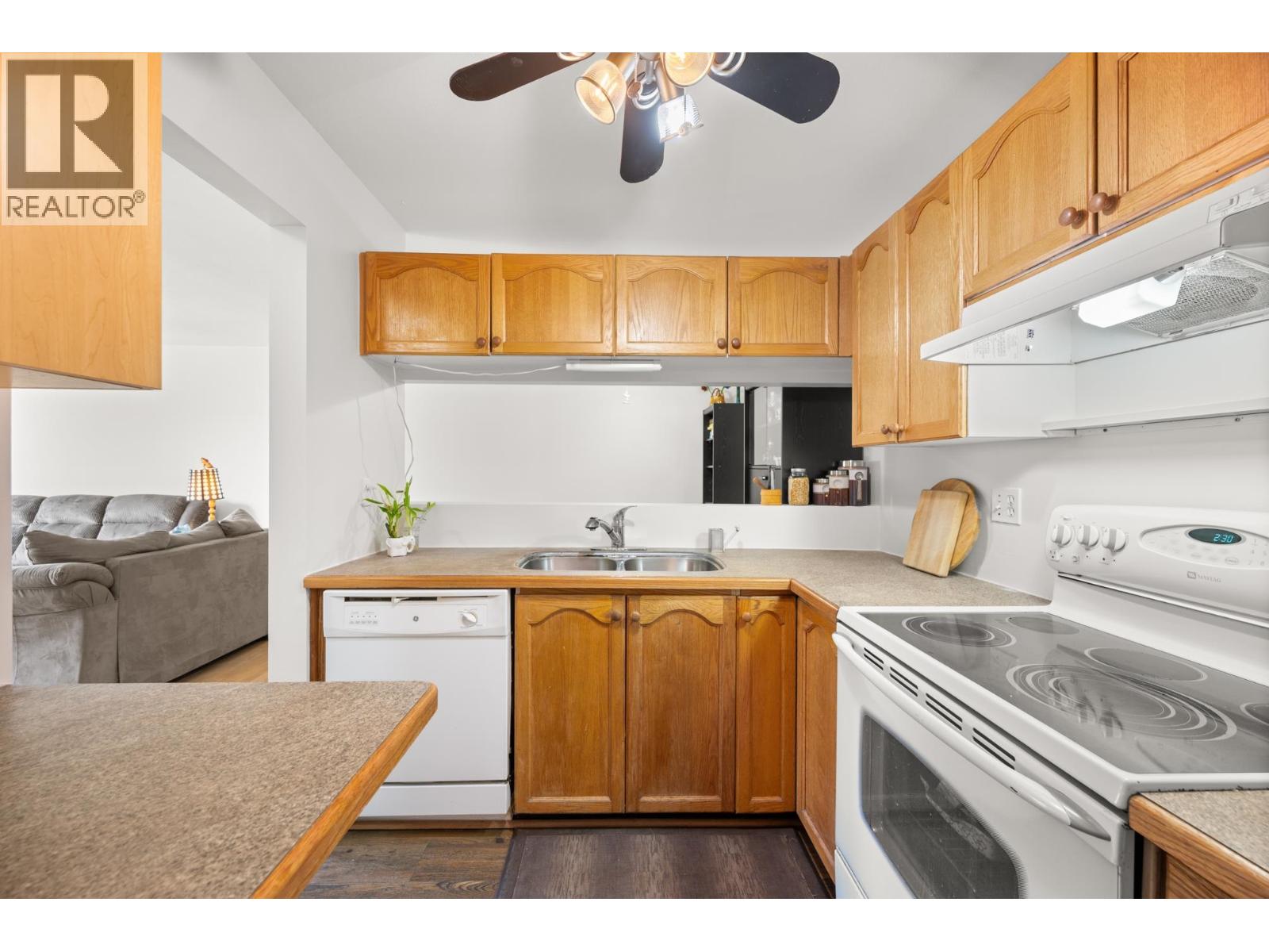 207 1171 Pipeline Road, Coquitlam, British Columbia  V3B 4R9 - Photo 5 - R3116465