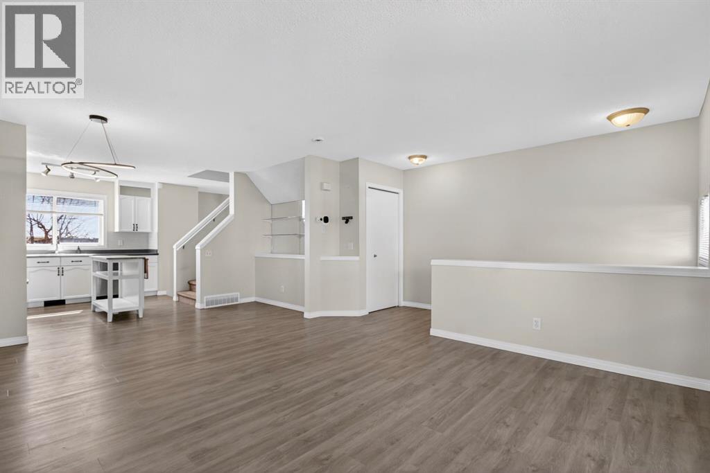 41 Tuscany Springs Gardens NW, Calgary, Alberta  T3L 2R3 - Photo 7 - A2302882