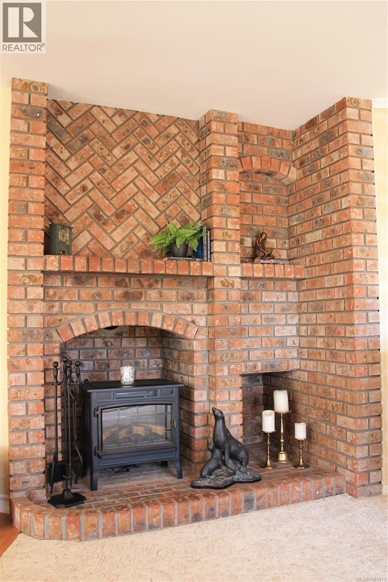 511 Panorama Pl, Parksville, British Columbia  V9P 1A4 - Photo 15 - 1023917