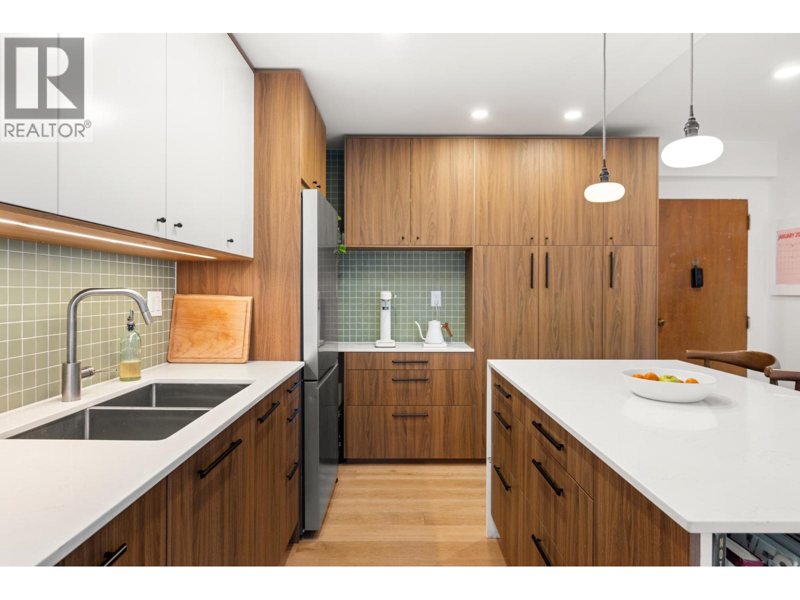 320 1445 Marpole Avenue, Vancouver, British Columbia  V6H 1S5 - Photo 13 - R3090412