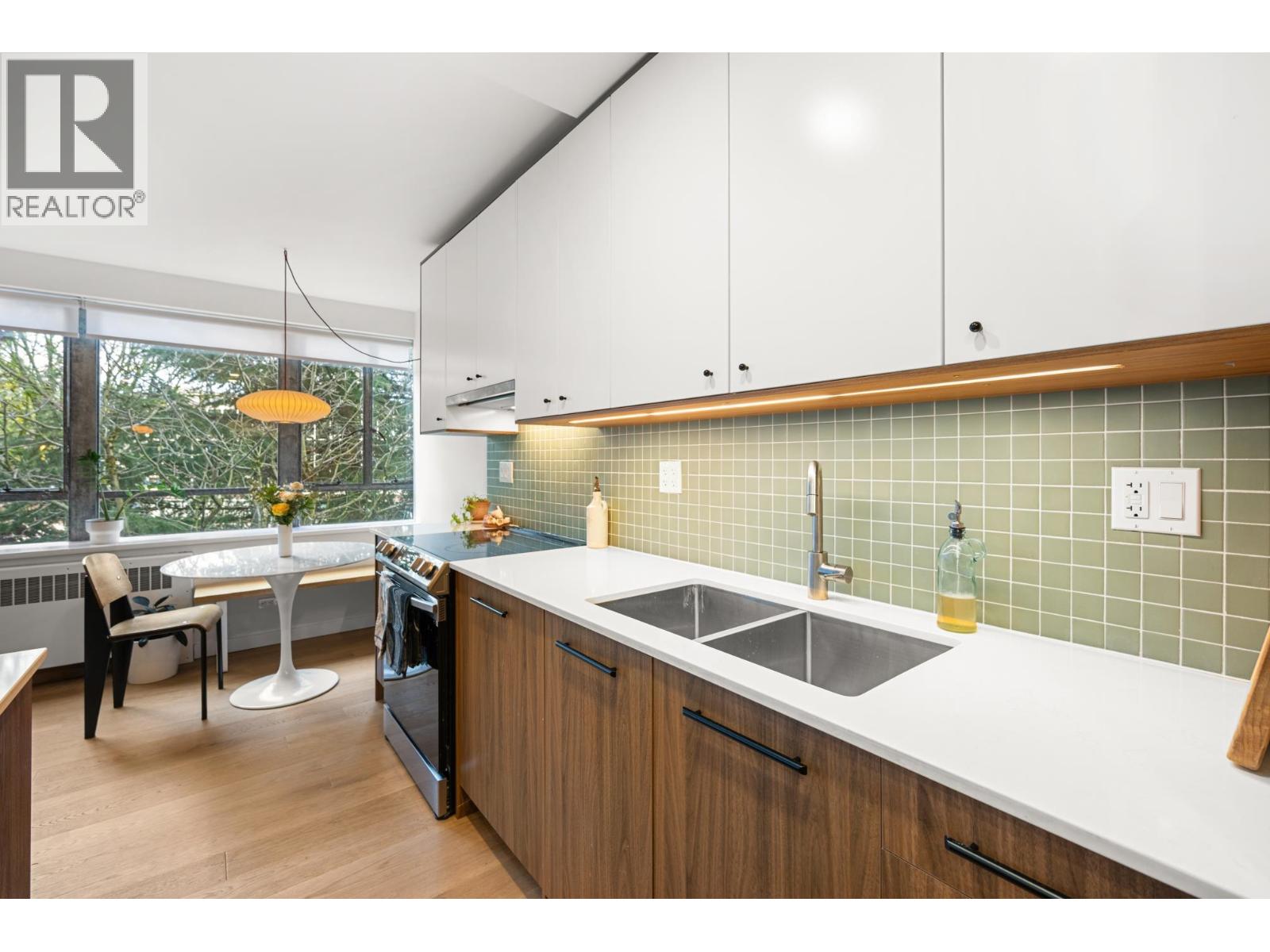 320 1445 Marpole Avenue, Vancouver, British Columbia  V6H 1S5 - Photo 11 - R3090412