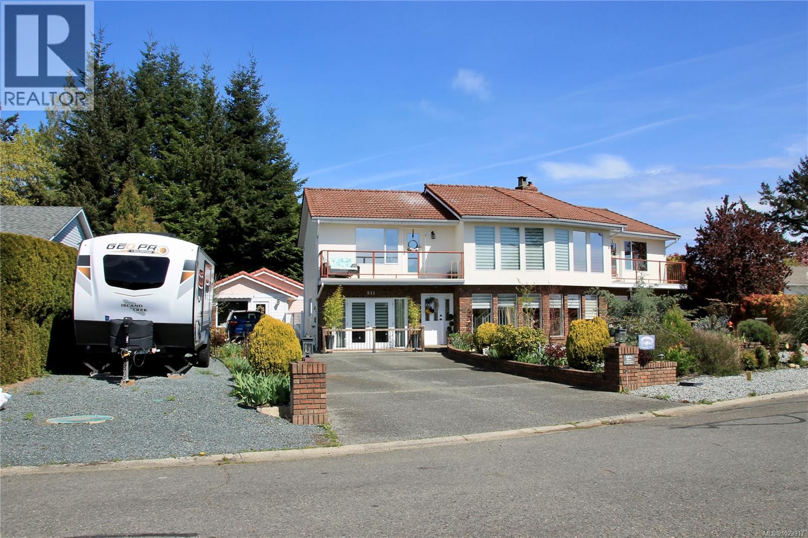 511 Panorama Pl, Parksville, British Columbia  V9P 1A4 - Photo 3 - 1023917