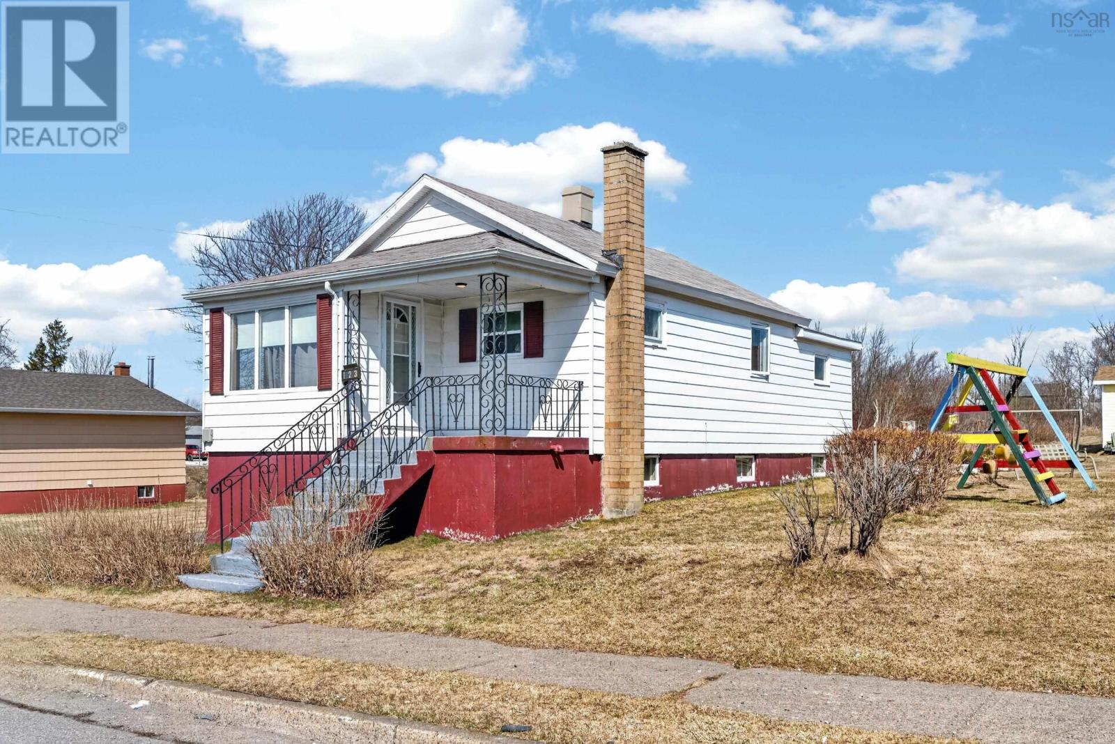 123 Maloney Street, Sydney, Nova Scotia  B1N 2C7 - Photo 3 - 202608212