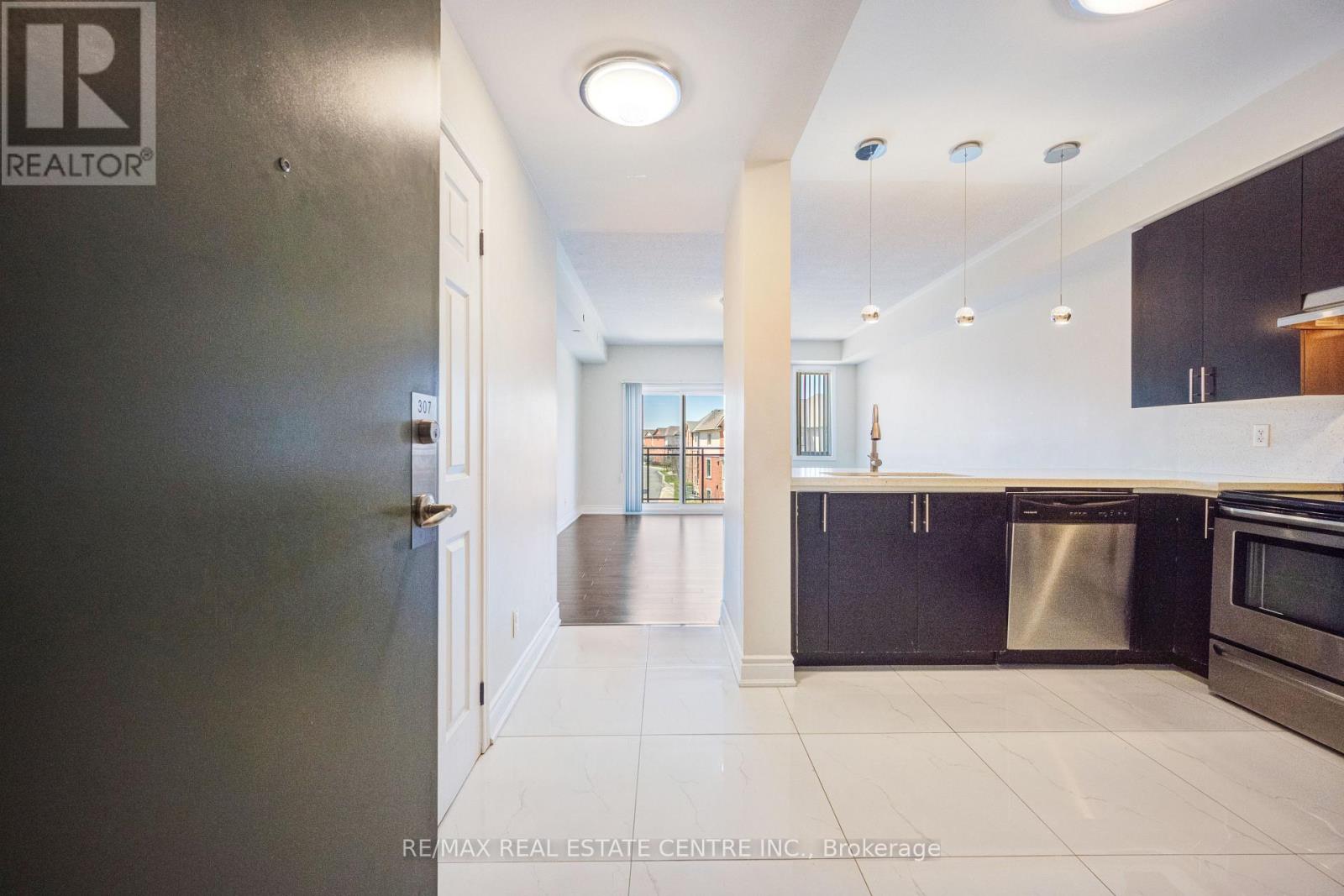307 - 5705 Long Valley Road, Mississauga, Ontario  L5M 0L8 - Photo 4 - W13056574