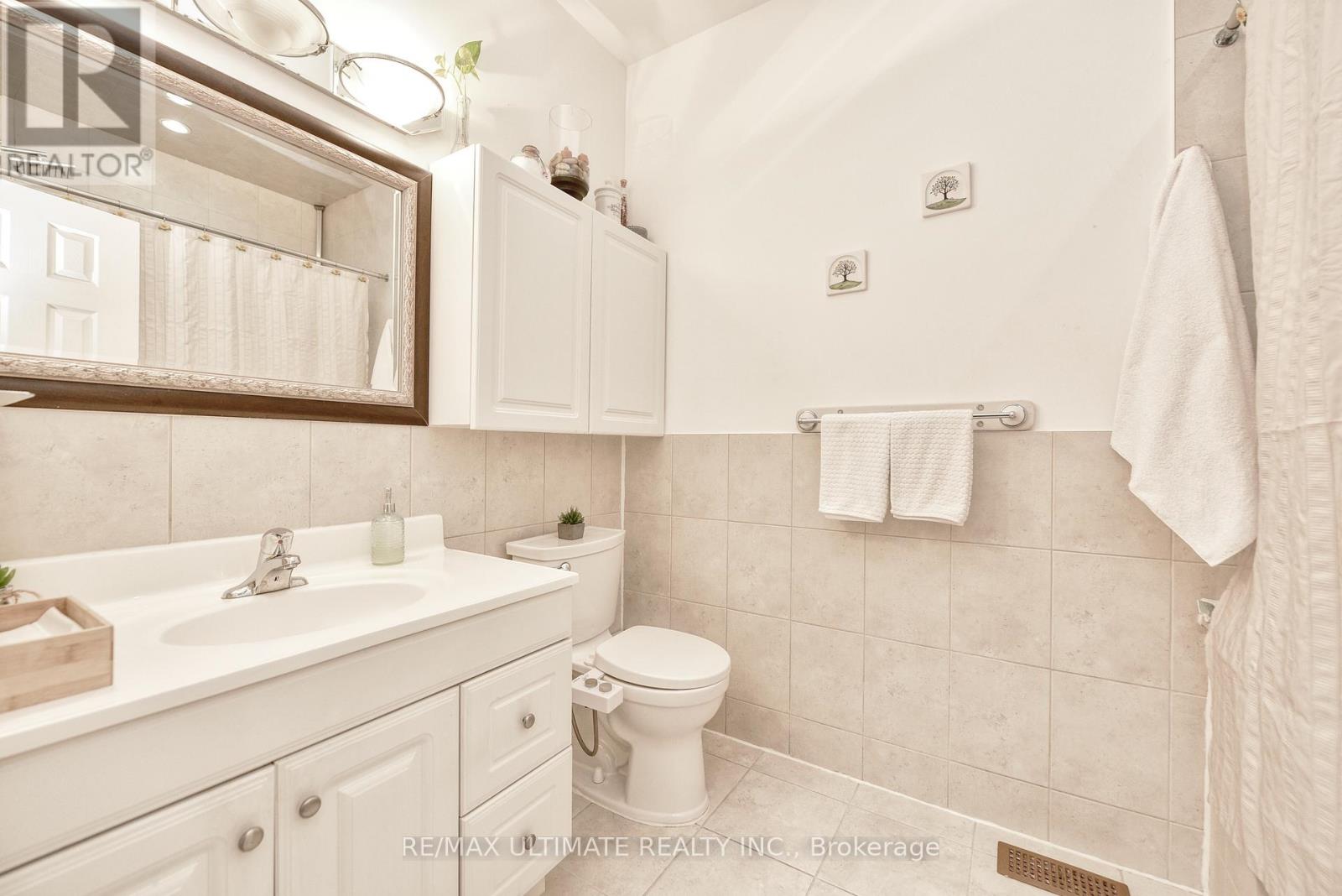 227 Earlscourt Avenue, Toronto, Ontario  M6E 4B4 - Photo 19 - W13056584