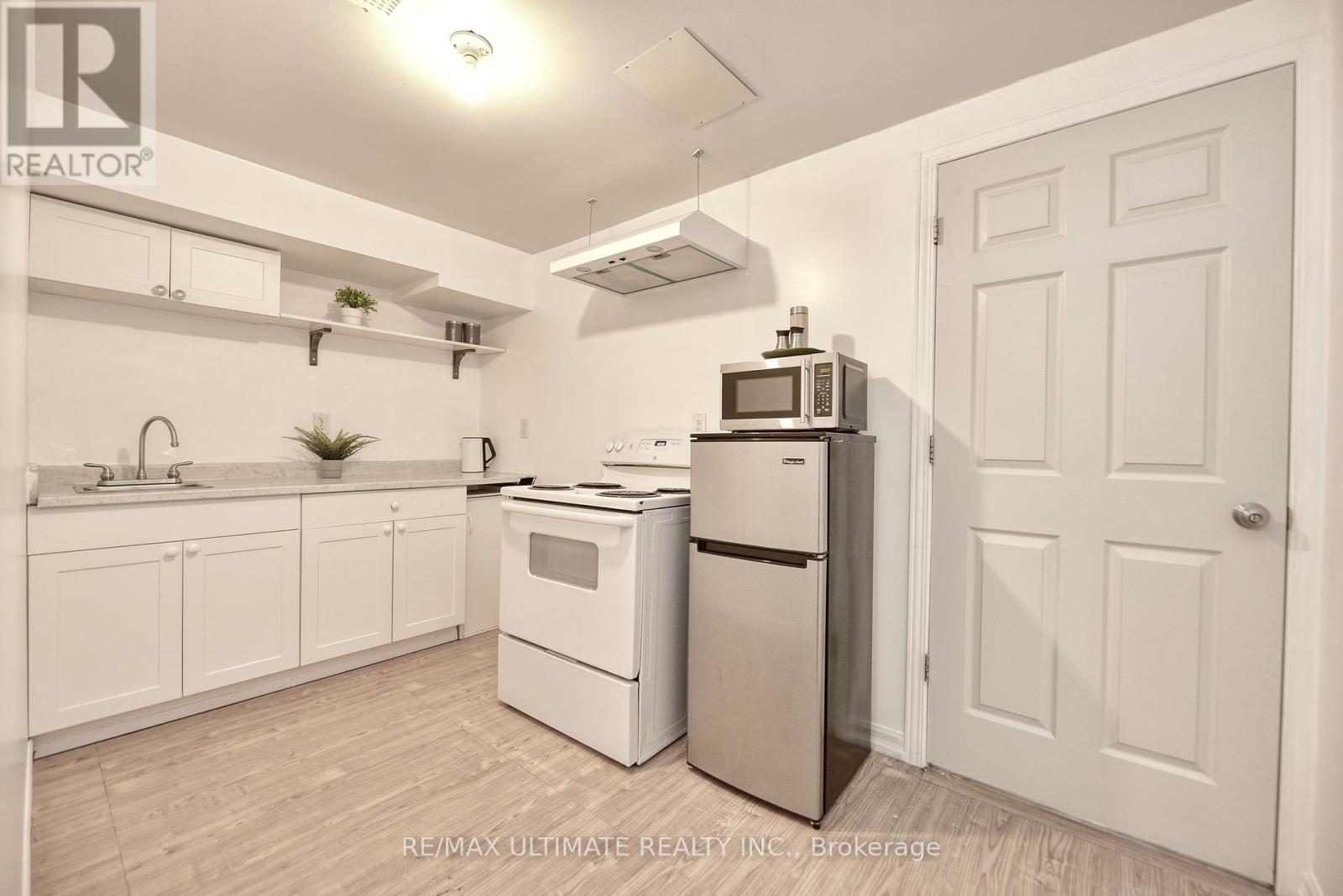 227 Earlscourt Avenue, Toronto, Ontario  M6E 4B4 - Photo 25 - W13056584