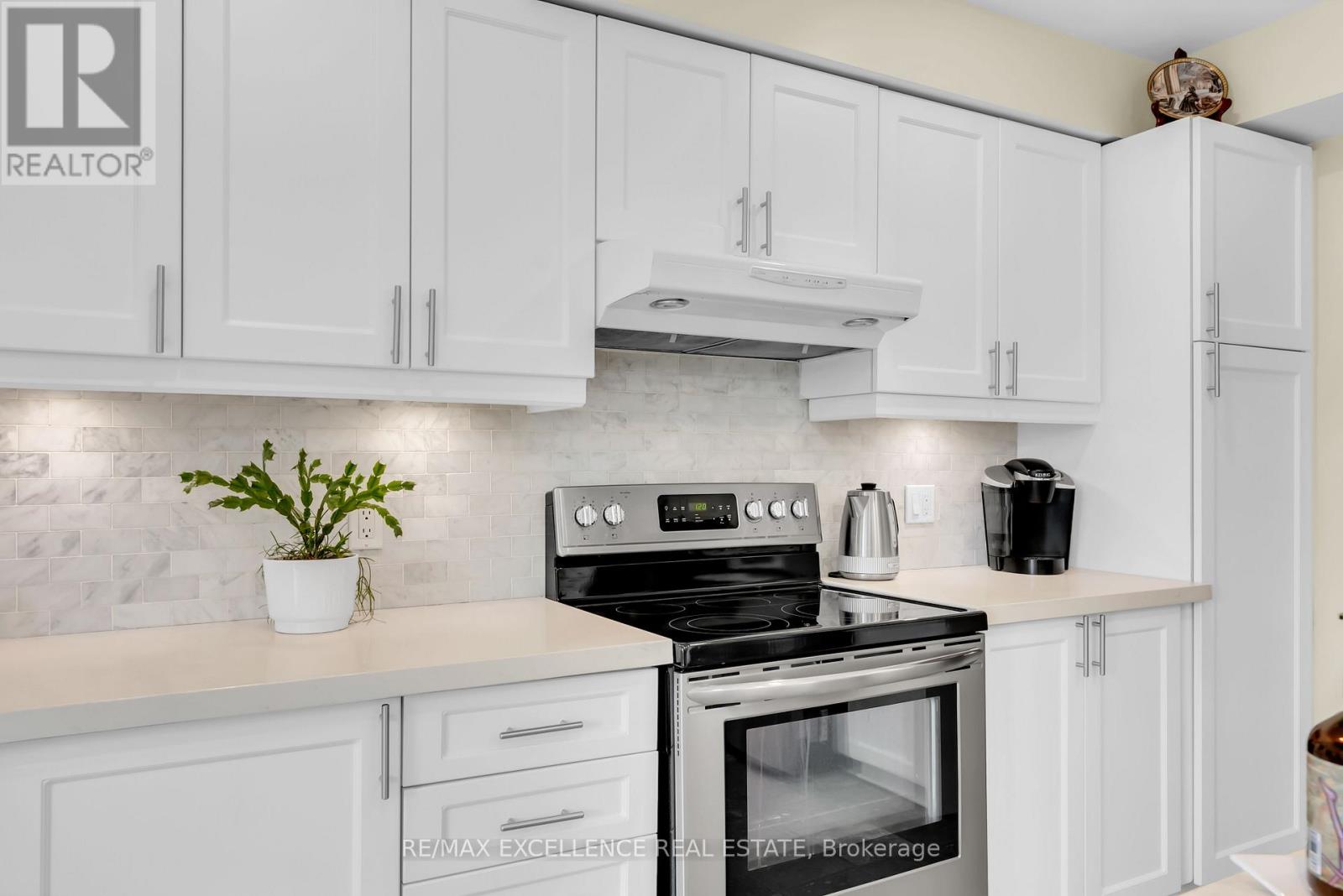 4 Novella Place, Brampton, Ontario  L6S 5X1 - Photo 15 - W13056586