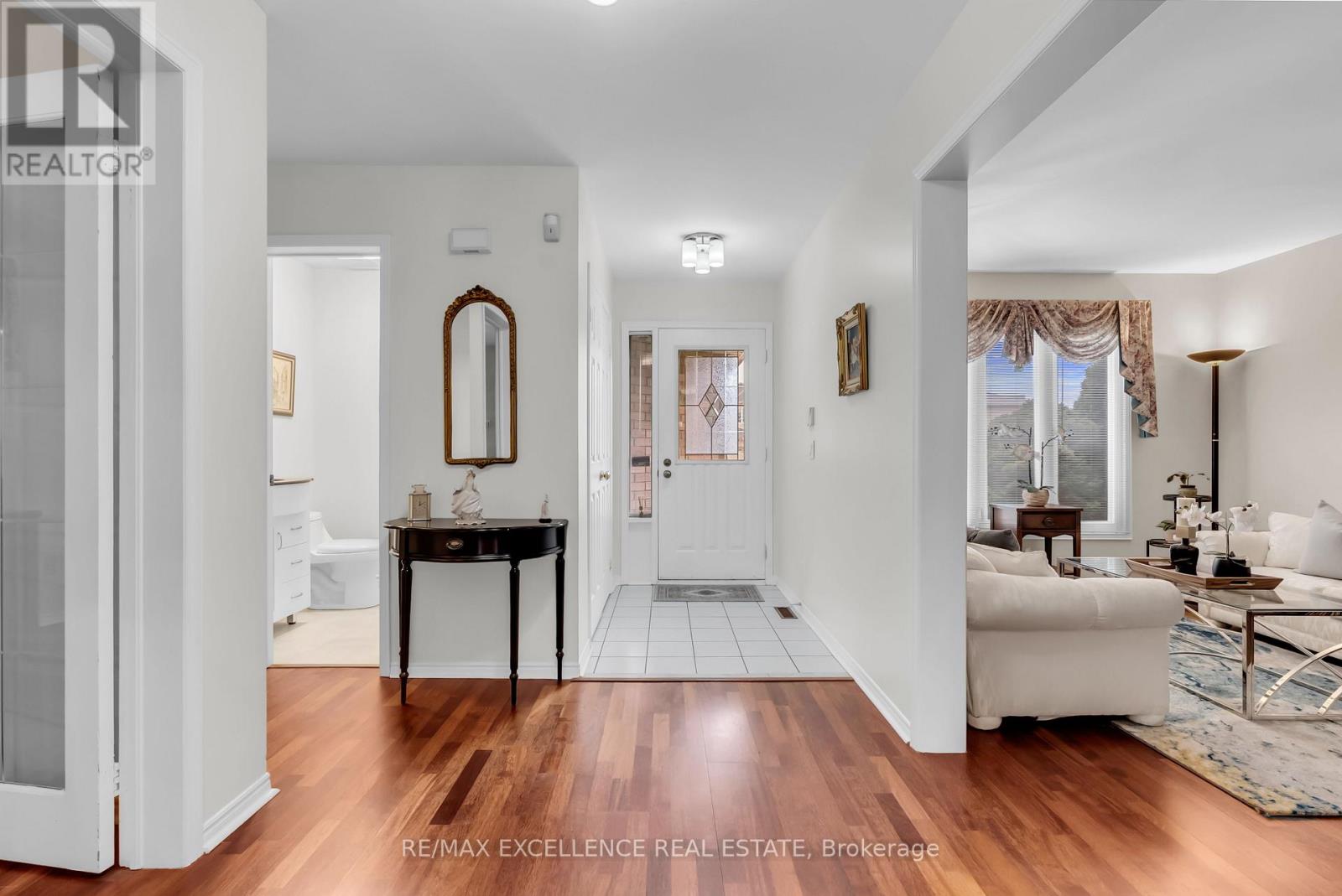 4 Novella Place, Brampton, Ontario  L6S 5X1 - Photo 3 - W13056586
