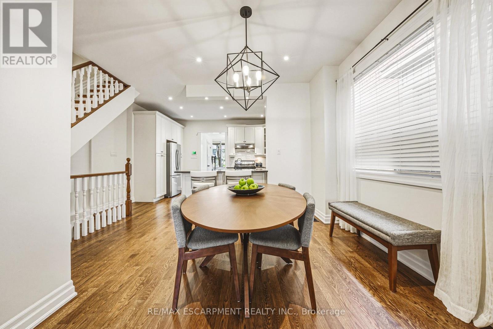 301 Evelyn Avenue, Toronto, Ontario  M6P 2Z8 - Photo 10 - W13056588