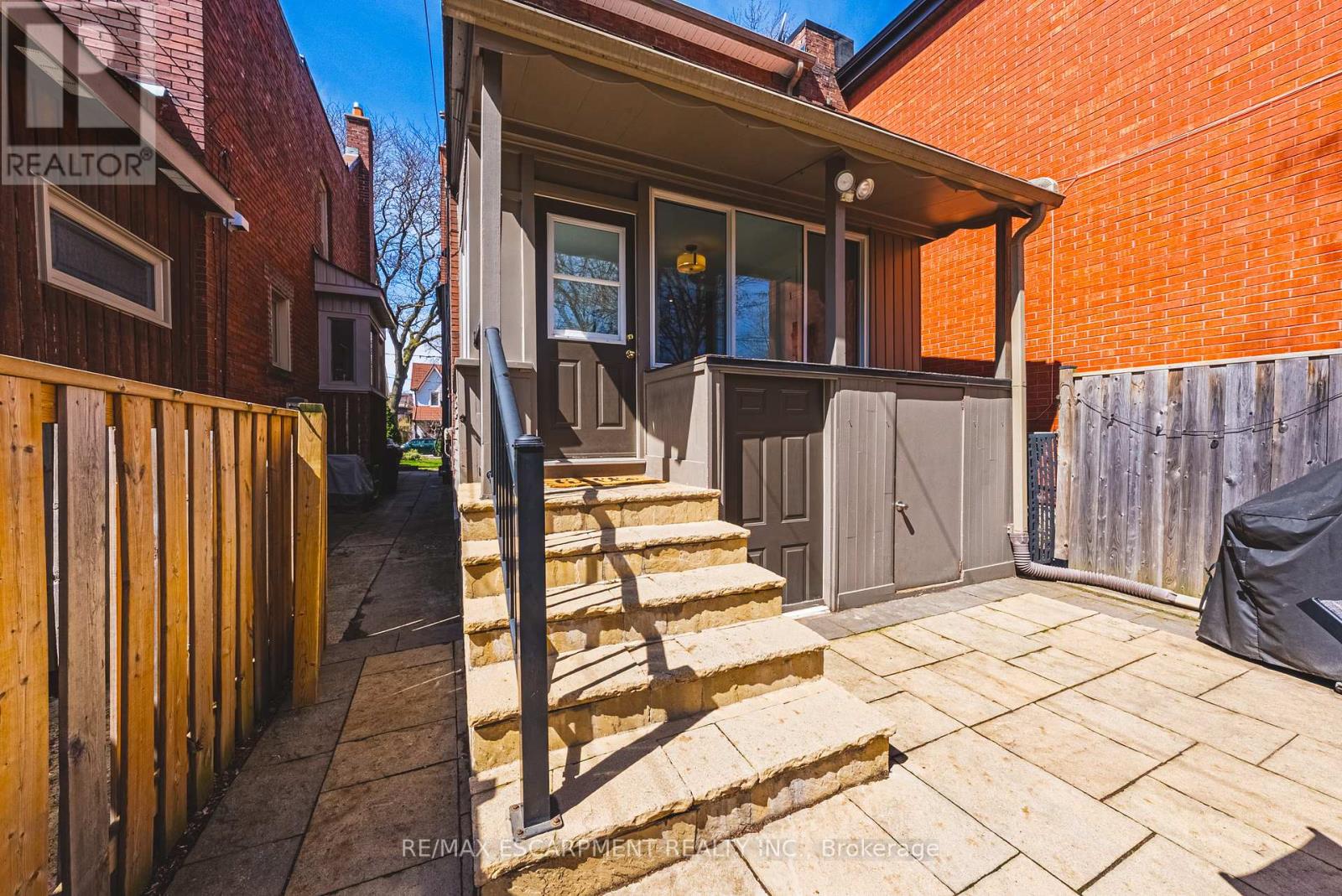 301 Evelyn Avenue, Toronto, Ontario  M6P 2Z8 - Photo 33 - W13056588