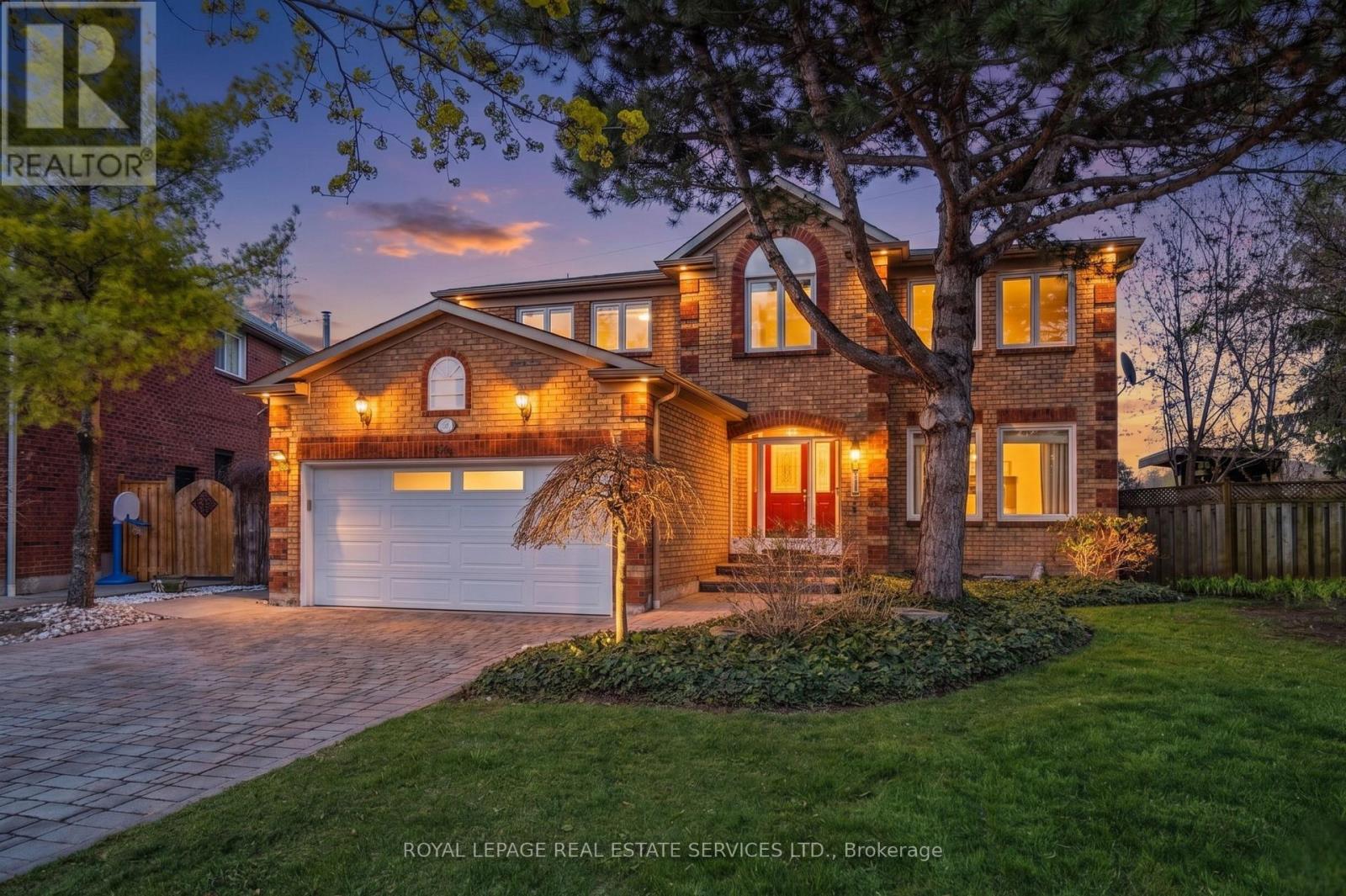 4330 SPINNINGDALE COURT, Mississauga, Ontario