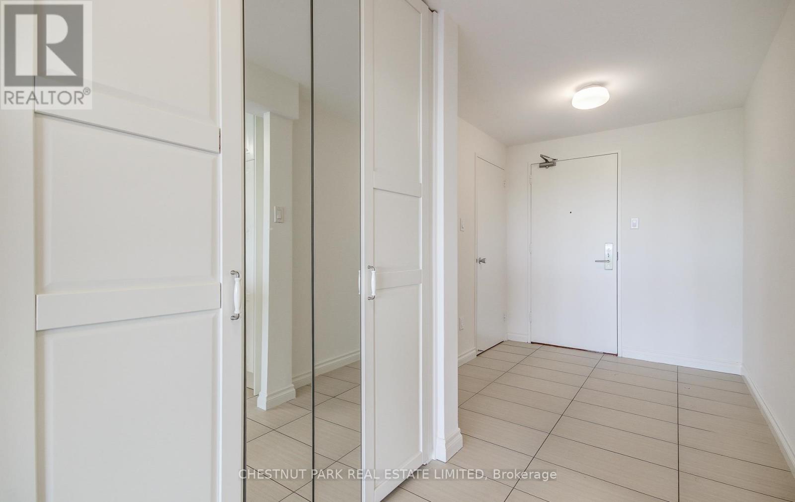 1216 - 1400 Dixie Road, Mississauga, Ontario  L5E 3E1 - Photo 7 - W13056932