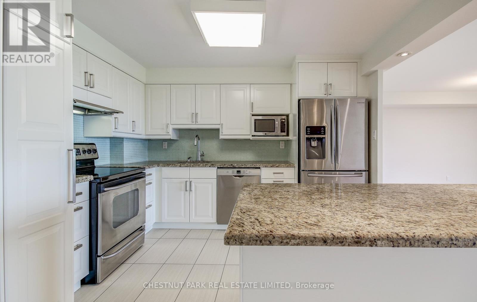 1216 - 1400 Dixie Road, Mississauga, Ontario  L5E 3E1 - Photo 9 - W13056932