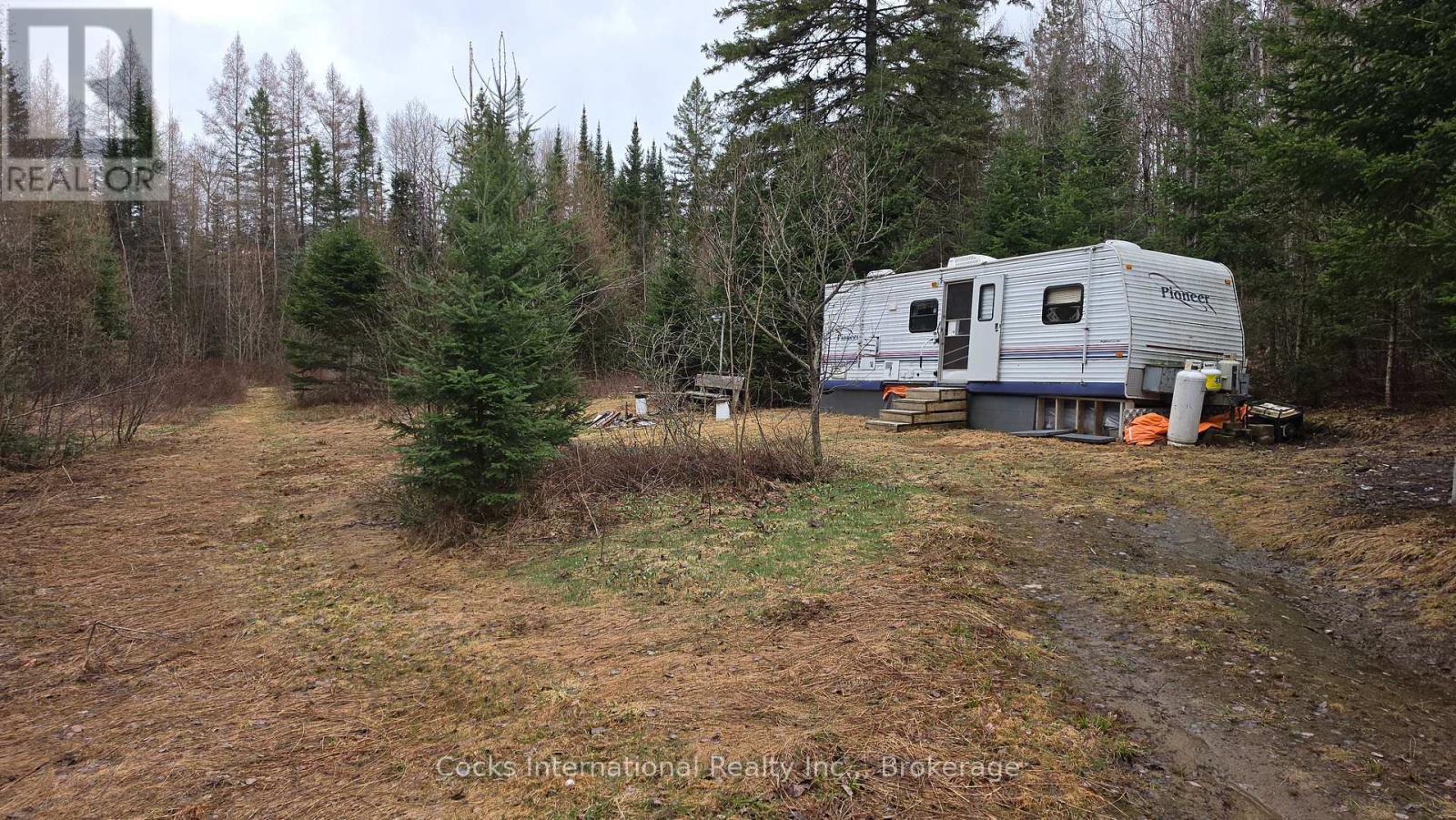 44 Expressway Road, Perry, Ontario  P0A 1J0 - Photo 22 - X12548048