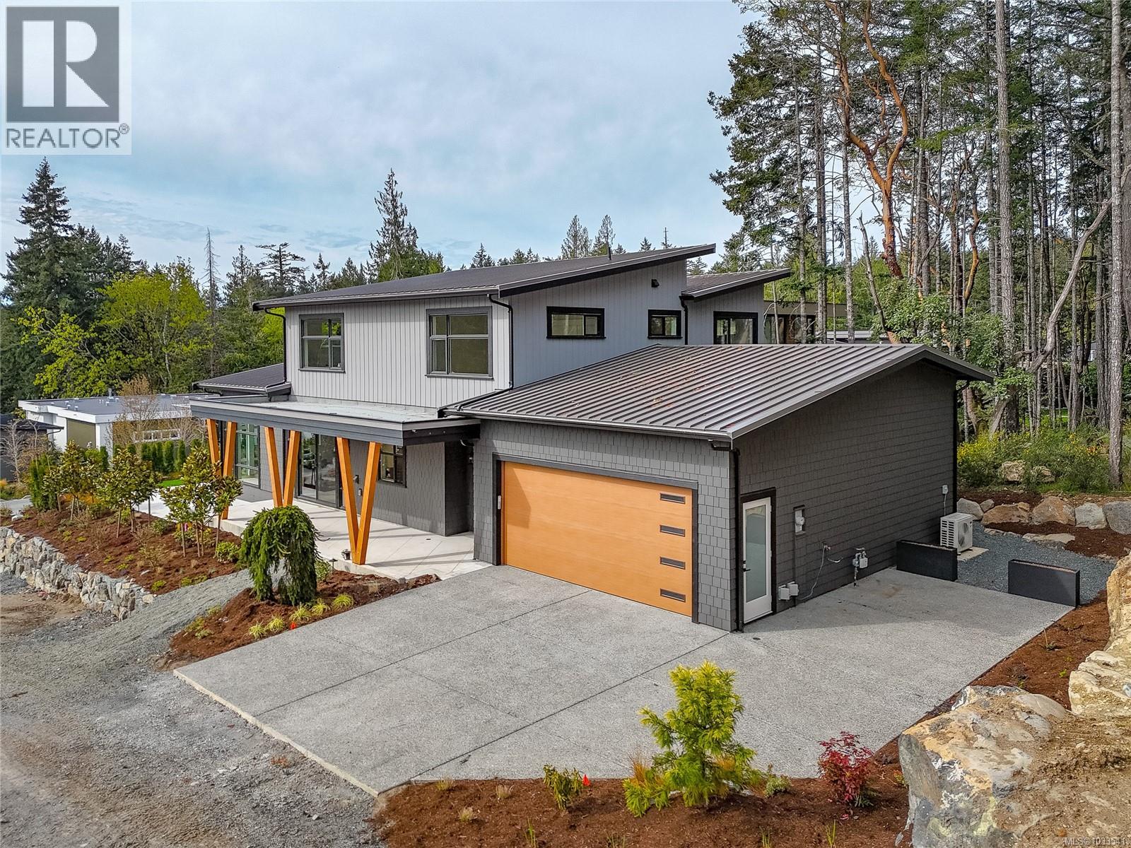 656 Medalist Ave, Colwood, British Columbia  V9C 0C3 - Photo 2 - 1033541