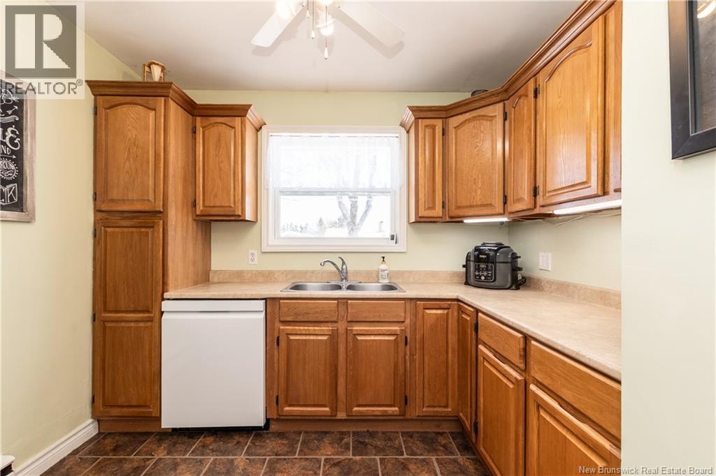 230 Canterbury Avenue, Riverview, New Brunswick  E1B 2R7 - Photo 6 - NB134084