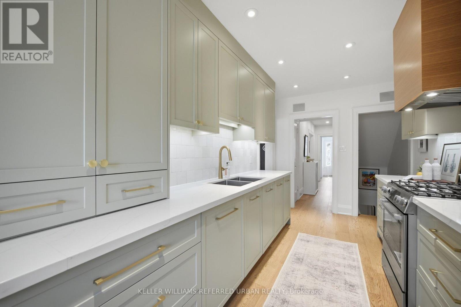 29 Thurston Road, Toronto, Ontario  M4S 2V8 - Photo 11 - C13035514