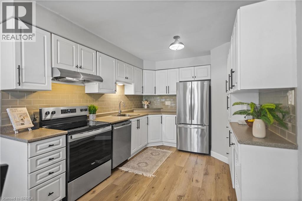 149 Brantwood Park Road Unit# F, Brantford, Ontario  N3P 1X9 - Photo 4 - 40823047