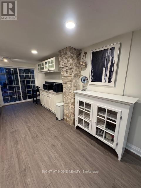 228 Linsmore Crescent, Toronto, Ontario  M4J 4L7 - Photo 11 - E13053892