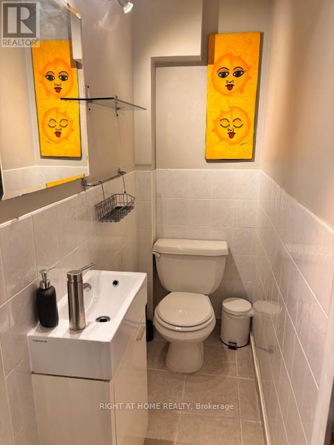 228 Linsmore Crescent, Toronto, Ontario  M4J 4L7 - Photo 19 - E13053892