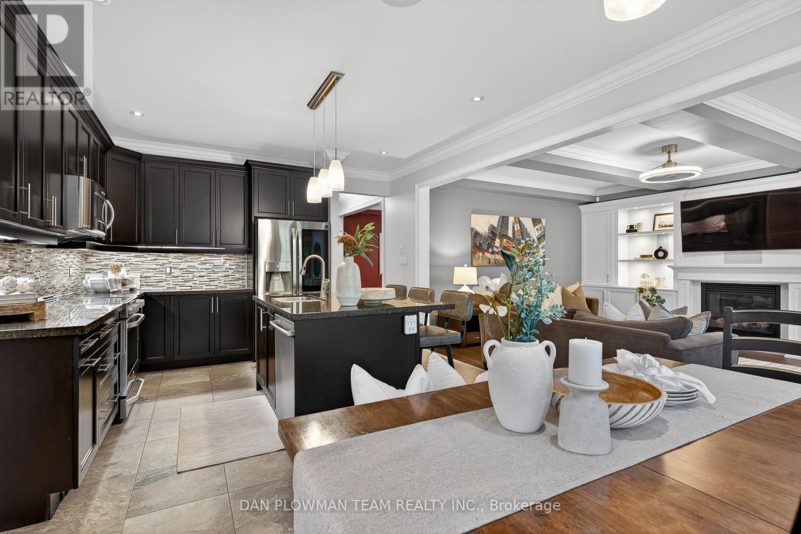 4 Benington Court, Whitby, Ontario  L1M 0H3 - Photo 14 - E13056730