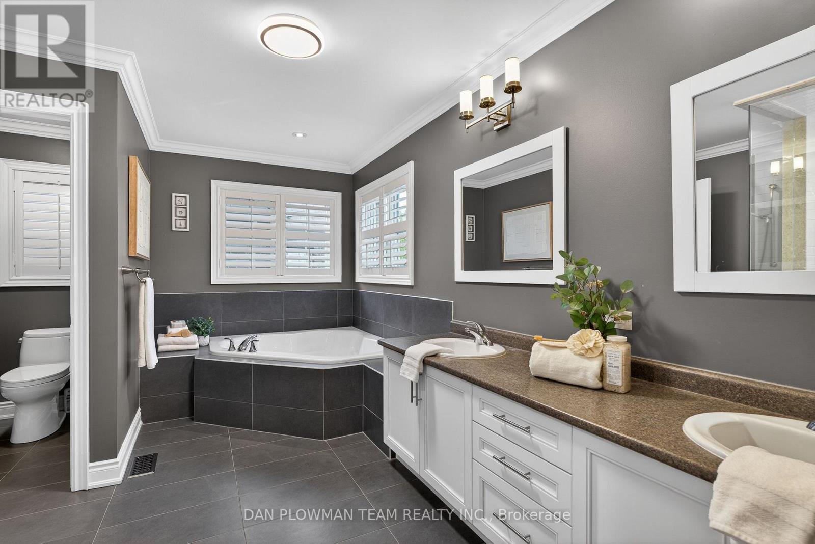 4 Benington Court, Whitby, Ontario  L1M 0H3 - Photo 25 - E13056730