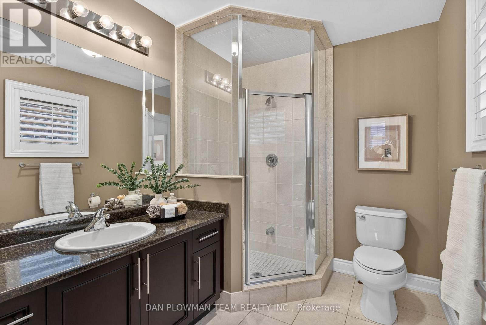 4 Benington Court, Whitby, Ontario  L1M 0H3 - Photo 28 - E13056730