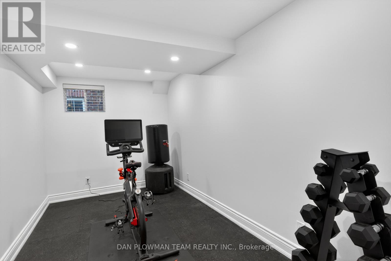 4 Benington Court, Whitby, Ontario  L1M 0H3 - Photo 38 - E13056730