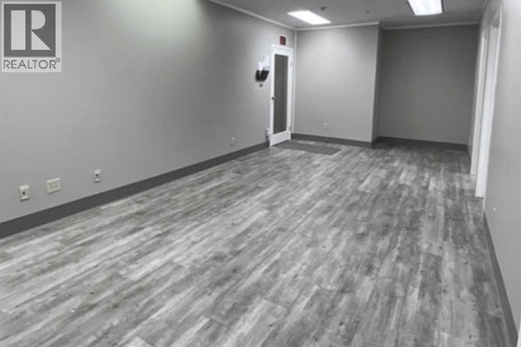 108-3, 9804 100 Avenue, Grande Prairie, Alberta  T8V 0T8 - Photo 3 - A2087339