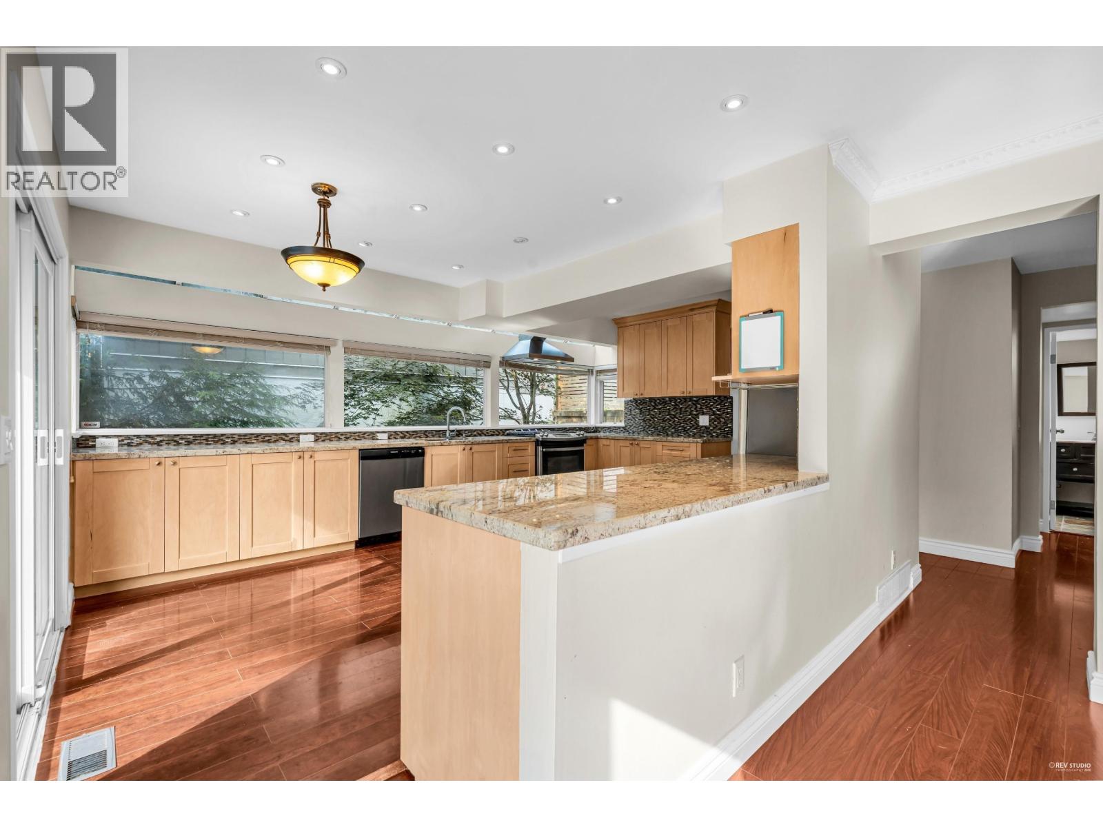 84 Laurie Crescent, West Vancouver, British Columbia  V7S 1B7 - Photo 5 - R3117074