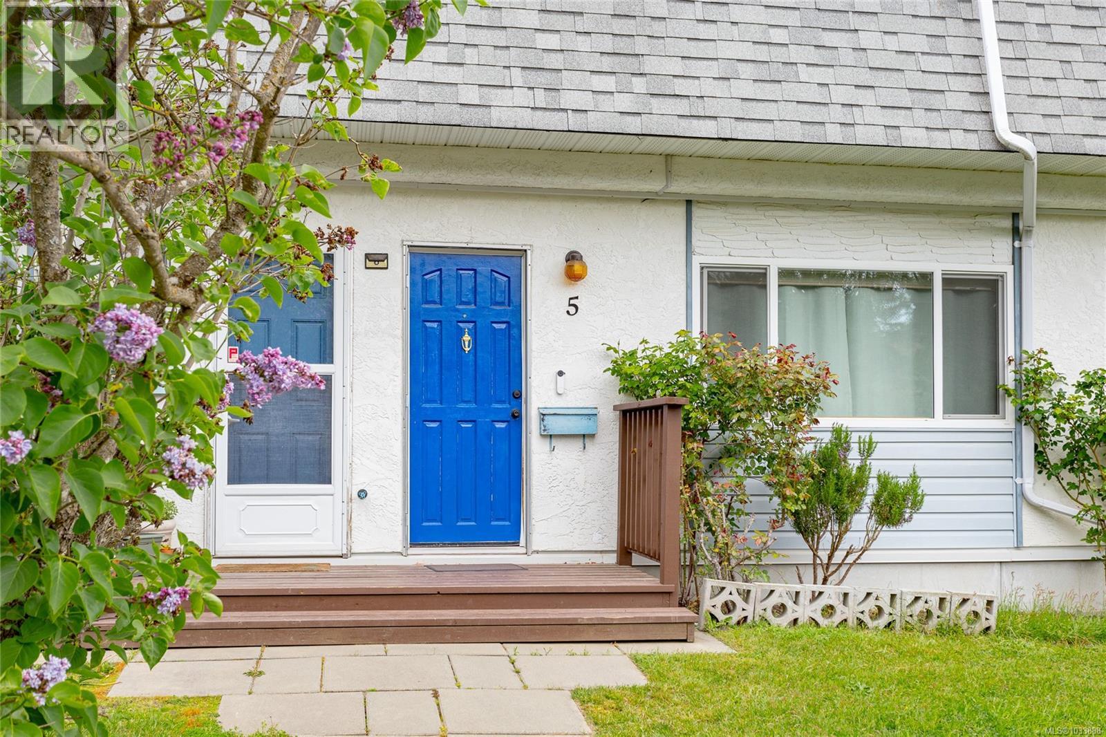 5 1040 Kenneth St, Saanich, British Columbia  V8X 3J5 - Photo 15 - 1033888