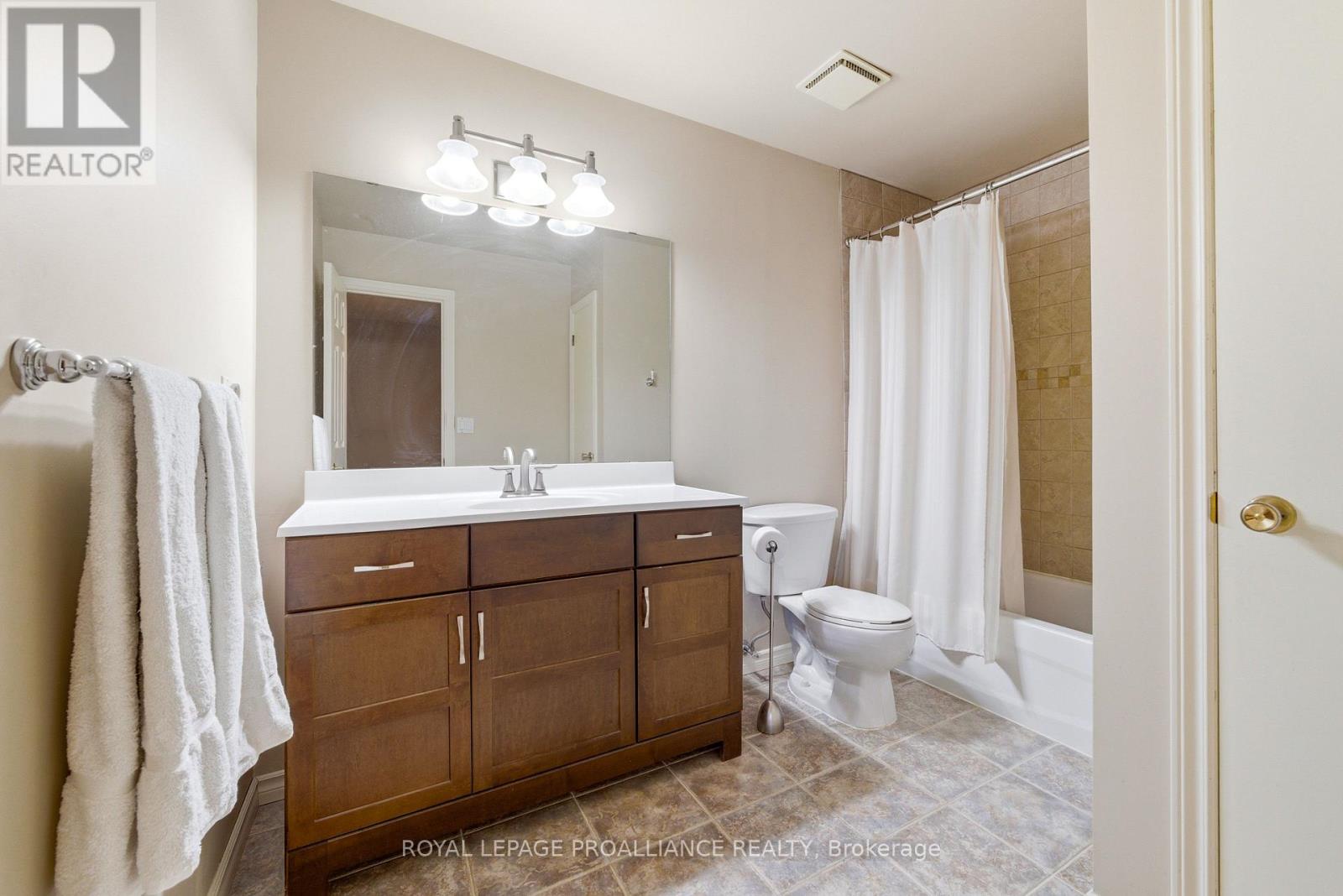 125 Tracey Park Drive, Belleville, Ontario  K8P 5C7 - Photo 20 - X13057110