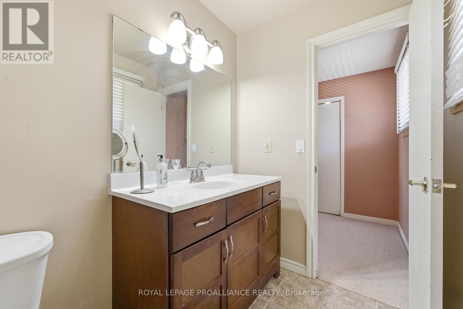 125 Tracey Park Drive, Belleville, Ontario  K8P 5C7 - Photo 28 - X13057110