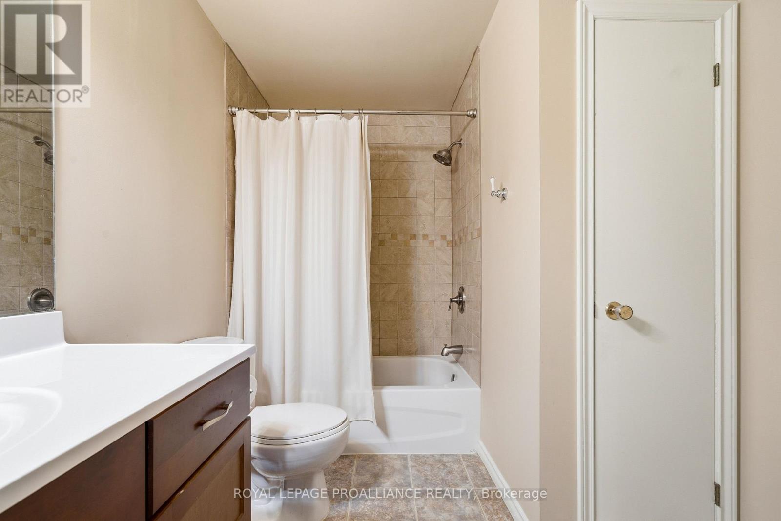 125 Tracey Park Drive, Belleville, Ontario  K8P 5C7 - Photo 32 - X13057110