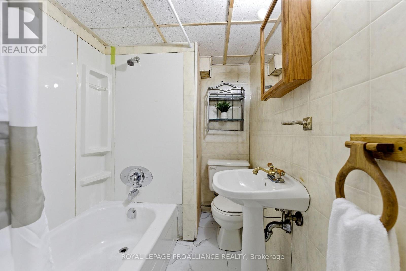 88 Crestview Avenue, Belleville (Belleville Ward), Ontario  K8N 1W9 - Photo 26 - X13057112