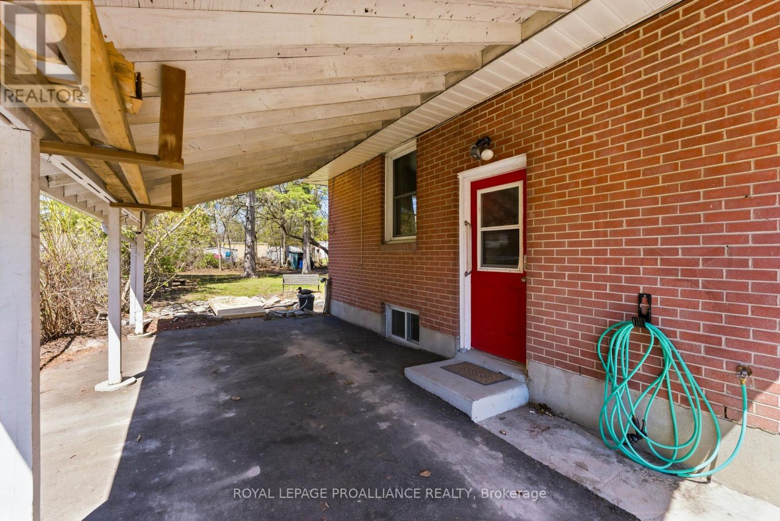 88 Crestview Avenue, Belleville (Belleville Ward), Ontario  K8N 1W9 - Photo 32 - X13057112
